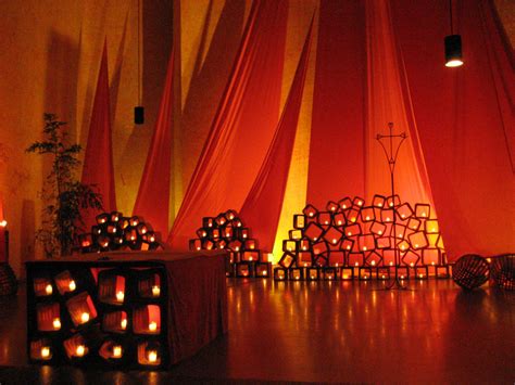 Gottesdienst im Kerzenschein – Taizé-Passionsandachten in Schwenningdorf